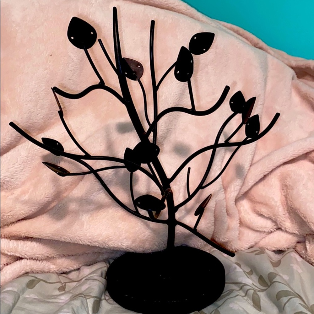 Tree earrings/jewelry holder.